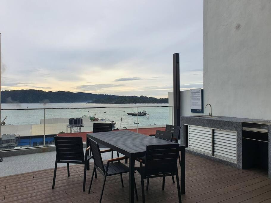 Kota Kinabalu City The Shore - Lucky 7 Homestay Екстериор снимка