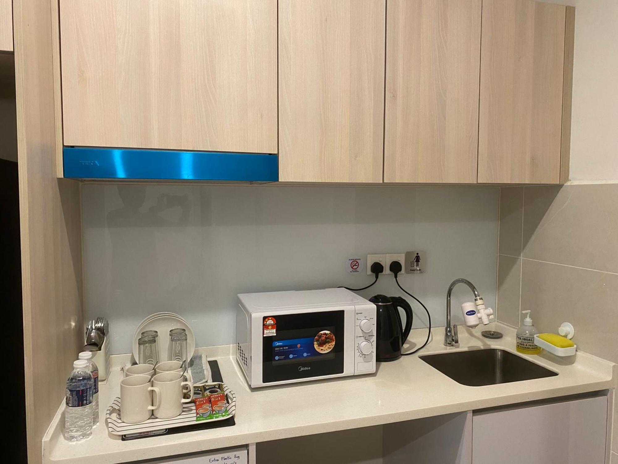 Kota Kinabalu City The Shore - Lucky 7 Homestay Екстериор снимка