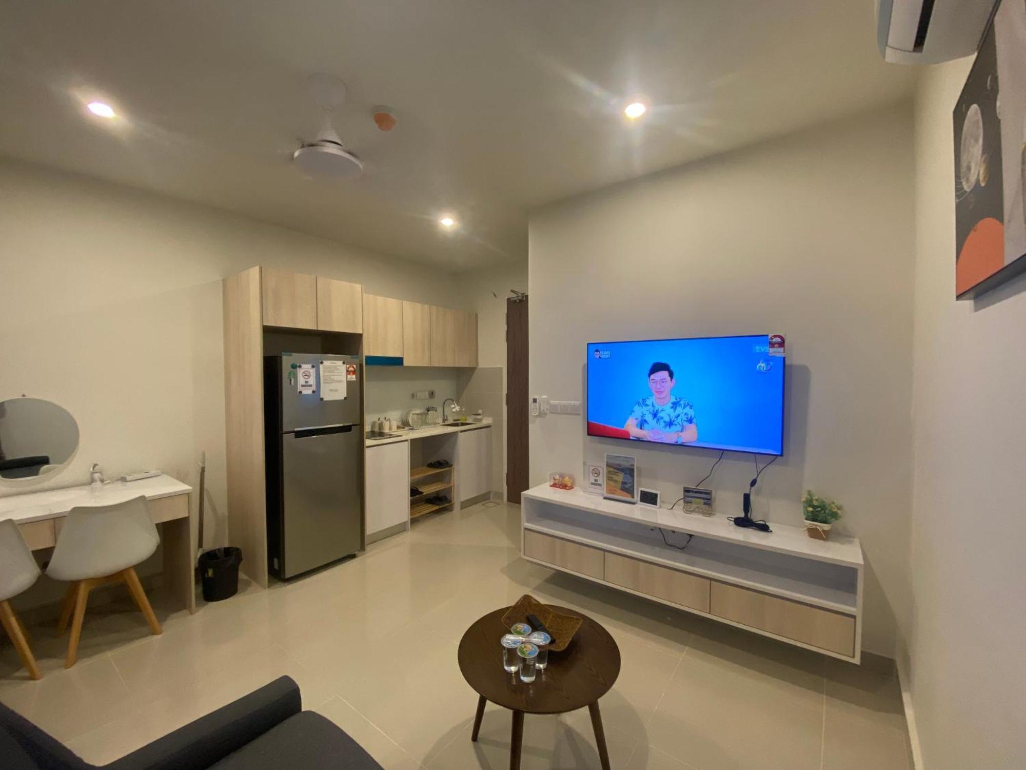Kota Kinabalu City The Shore - Lucky 7 Homestay Екстериор снимка
