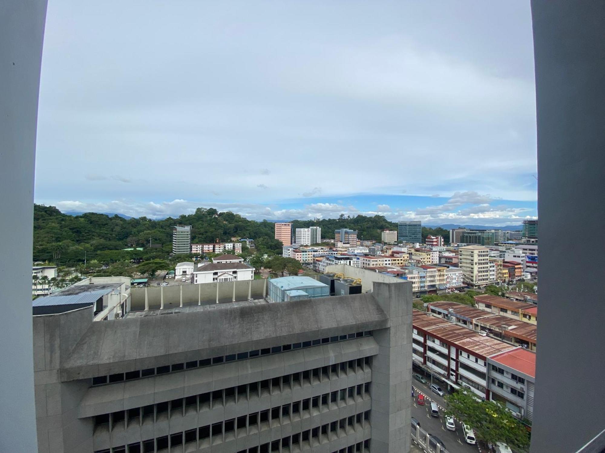 Kota Kinabalu City The Shore - Lucky 7 Homestay Екстериор снимка