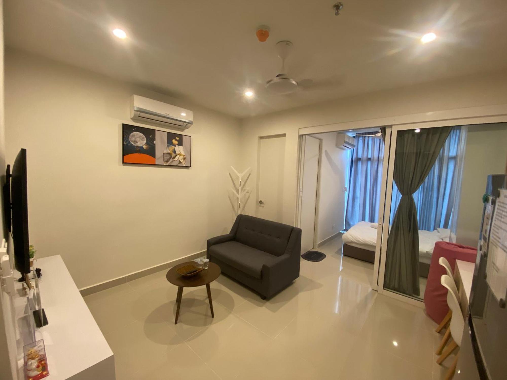 Kota Kinabalu City The Shore - Lucky 7 Homestay Екстериор снимка